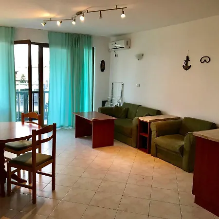 Ps / Suncoast Apartment