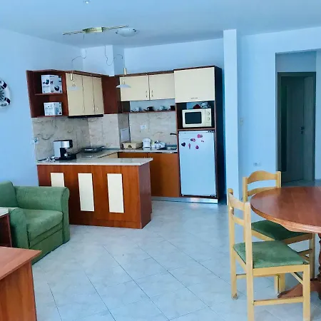 Apartment Ps / Suncoast Sveti Vlas