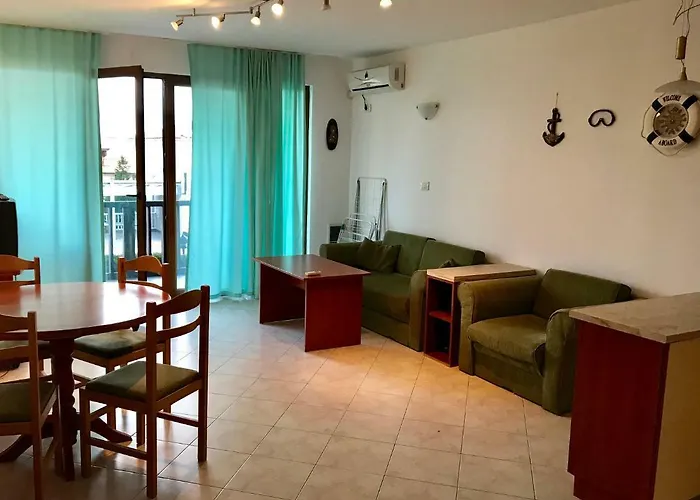 Ps / Suncoast アパート