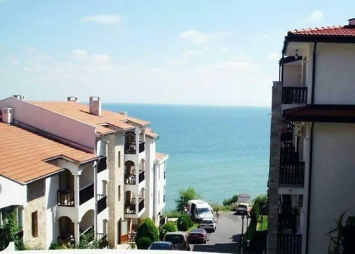 Ps / Suncoast アパート